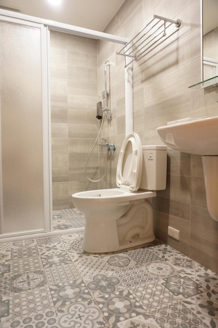 Ji Apartment Тайнань Экстерьер фото